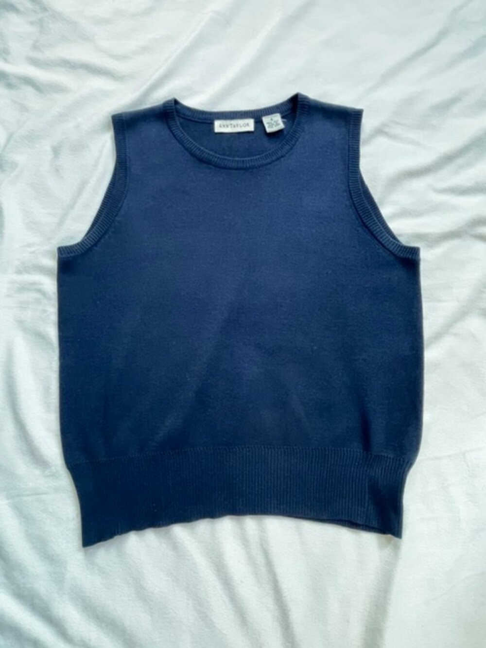 Ann Taylor Cardigan and Tank Sweater Set Women's 100% Silk Navy Blue, Size S - Picture 4 of 11